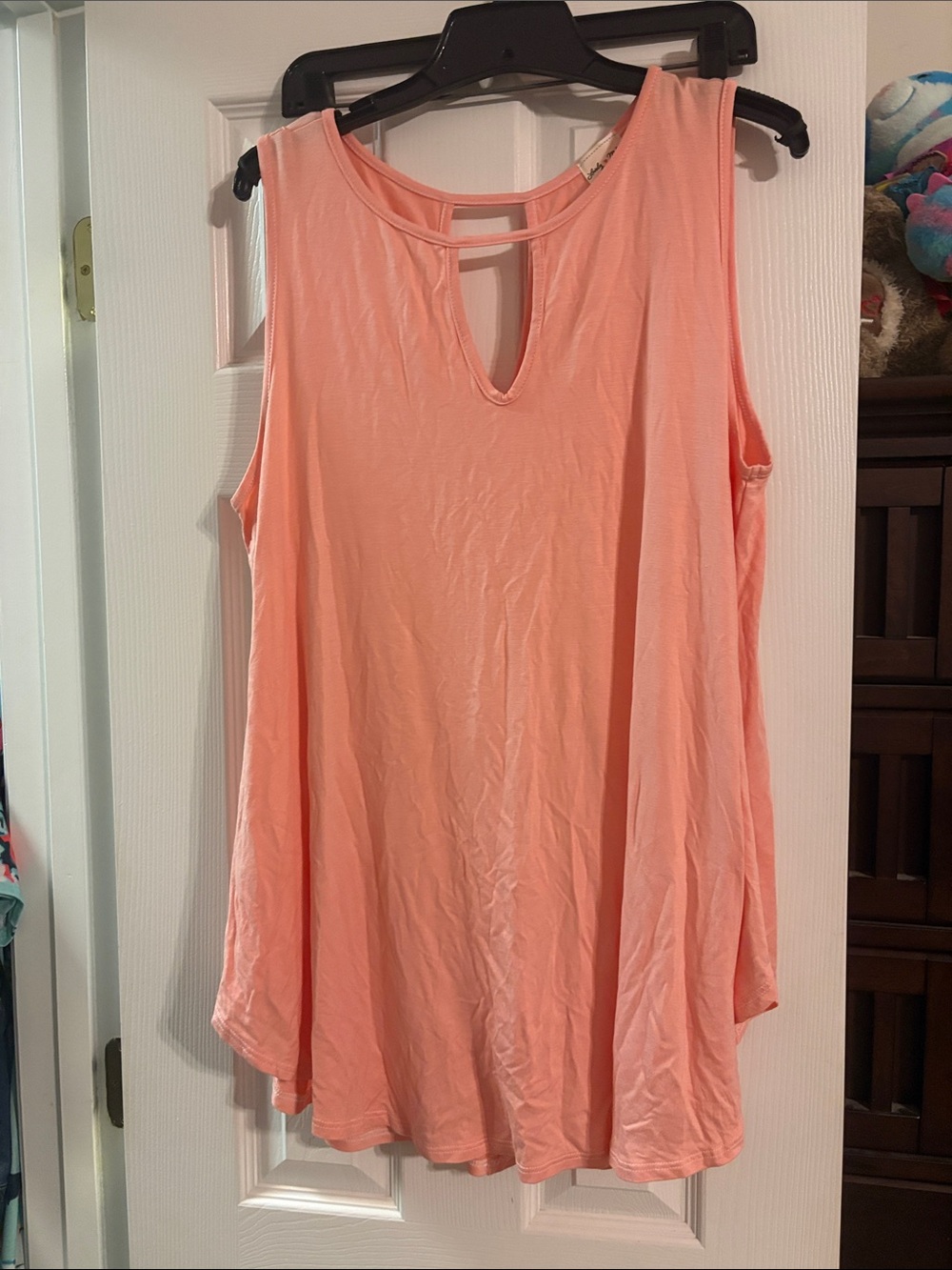 Lovely Melody Peach Keyhole Sleeveless Swing Tank
